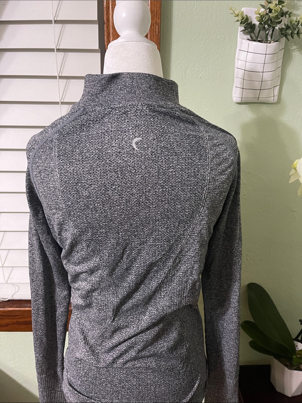 ZYIA Heather Charcoal Quarter-Zip Pullover - Picture 6 of 8